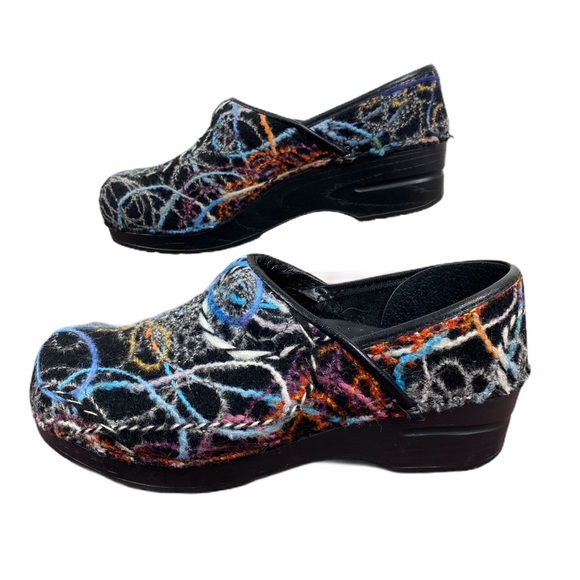 dansko yarn clogs